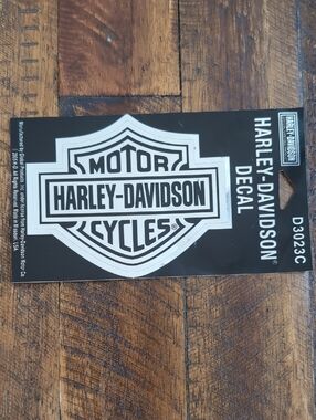 Harley-Davidson Mirror Chrome Shield Decal